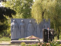 Доманёвка. Стелла-памятник воинам землякам погибшим в ВОВ.
