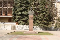 Тихонову Николаю Александровичу памятник