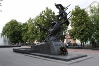 Памятник "Журавли" (могила Неизвестного солдата)