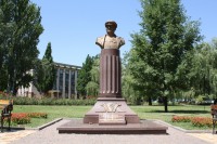 Ватутину Николаю Фёдоровичу памятник