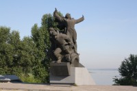 Памятник воинам 152-й стрелковой дивизии