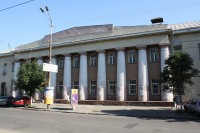 Здание бывшей шелково-суконной фабрики 