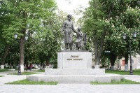 Гиршману Леонарду Леопольдовичу памятник