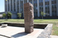 Памятник казненным участникам Херсонского подполья